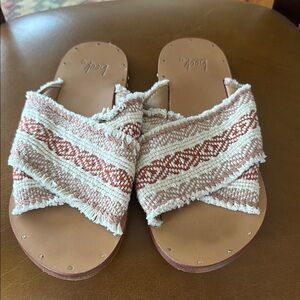 Chic Women's Sandals - Tan and Cream